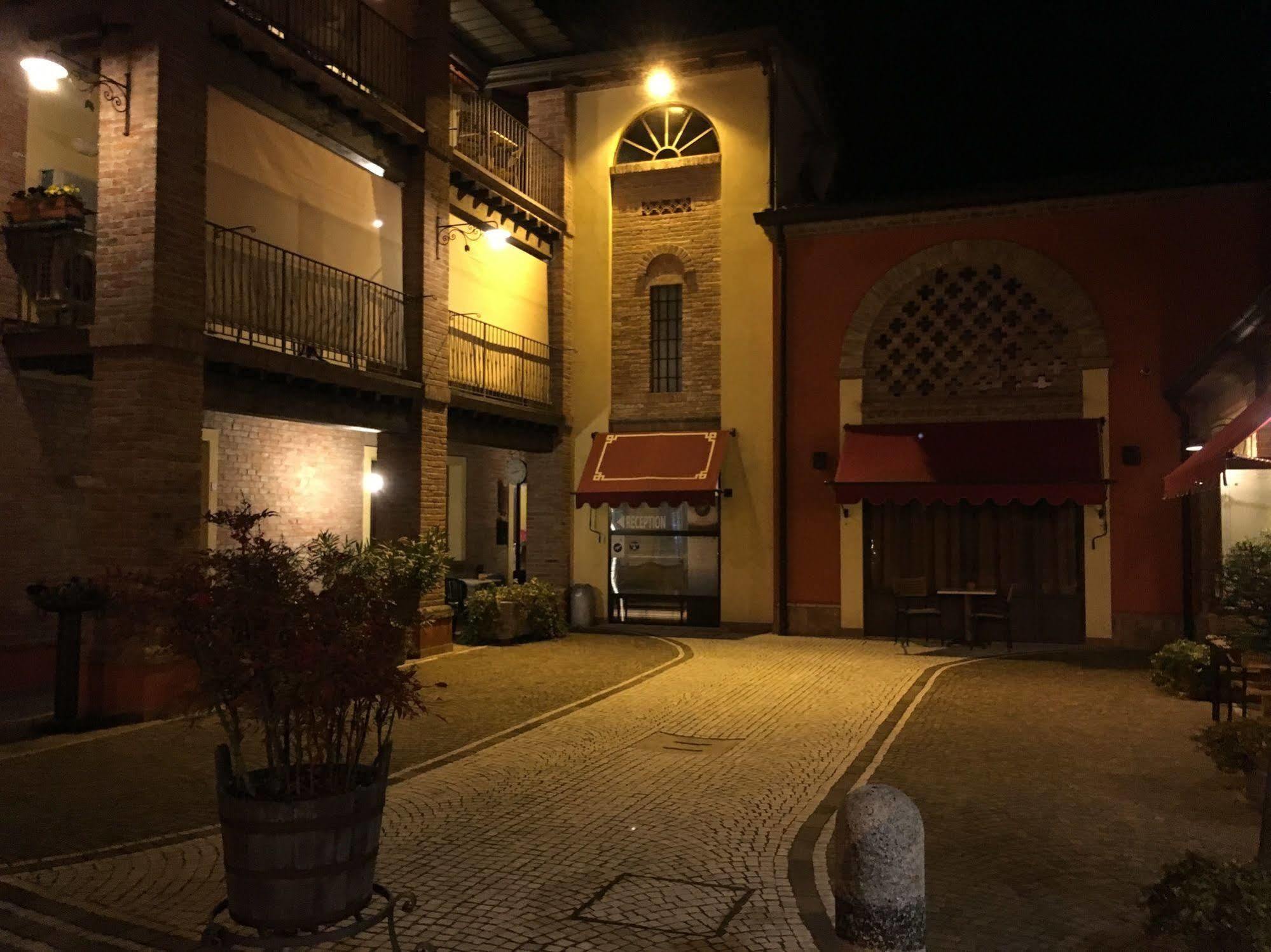 Aparthotel Luna 3*